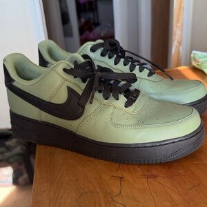 Nike Men'sAir Force One Olive and Black Sneakers